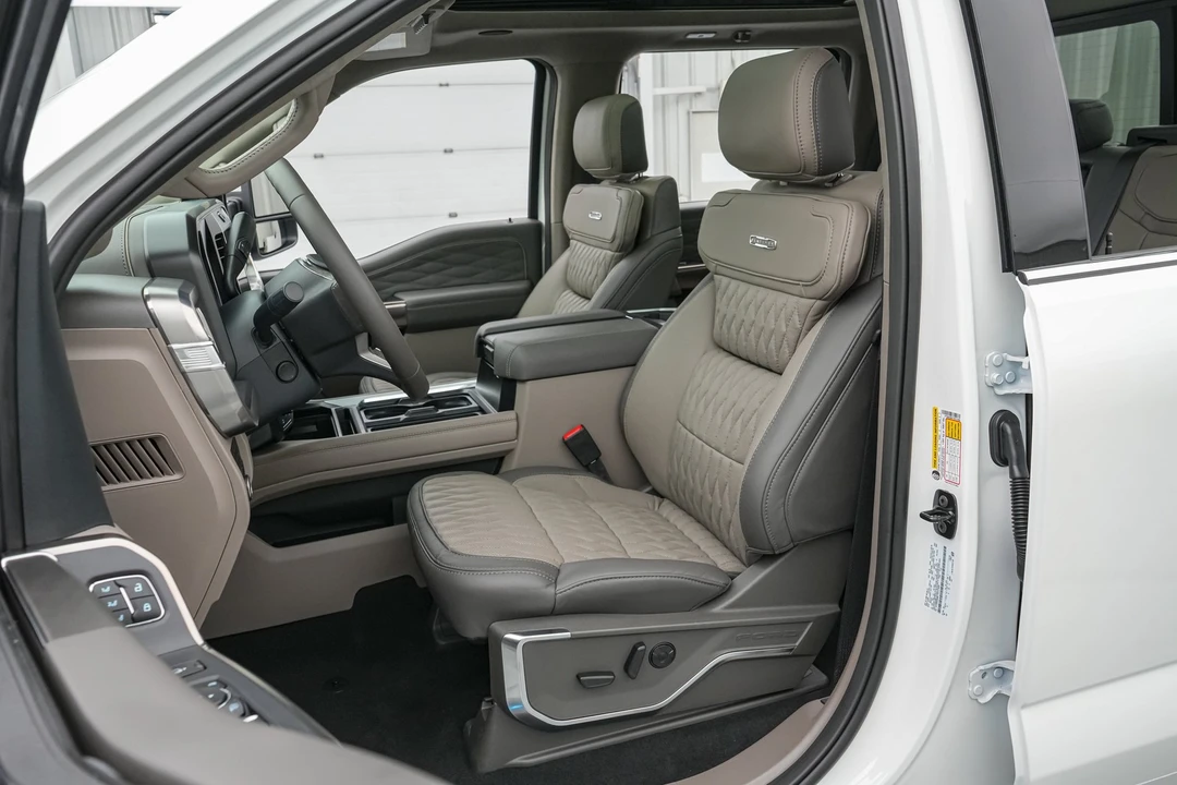 2026 Ford Super Duty 5th Gen - Image 15 of 31