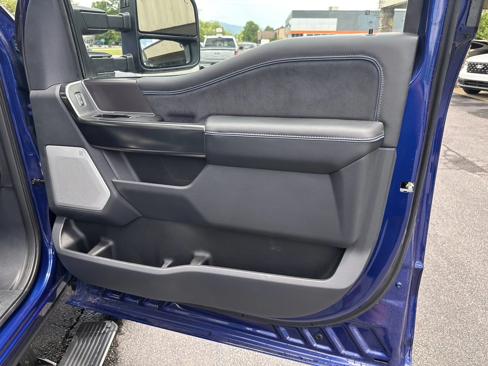 2026 Ford Super Duty 5th Gen - Image 15 of 31