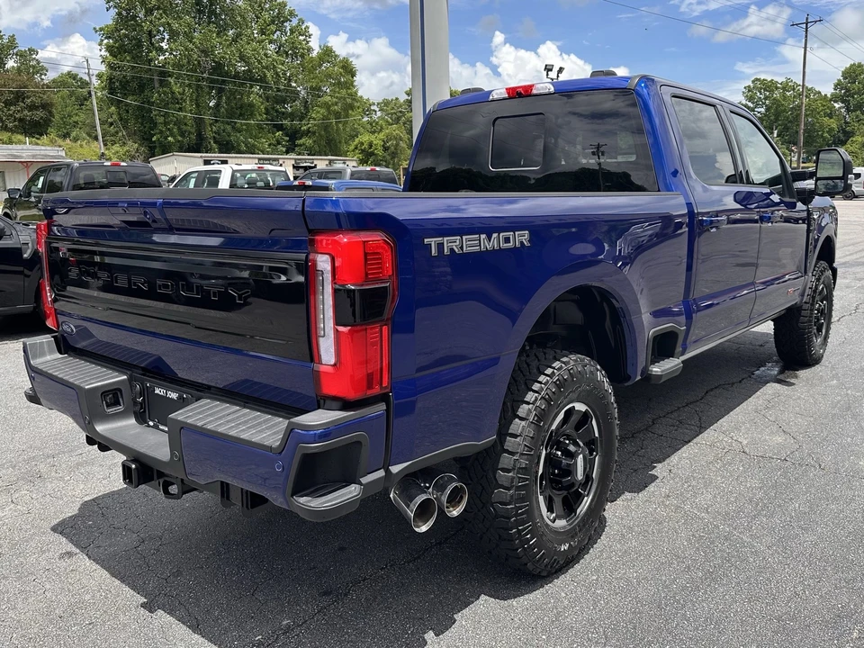 2026 Ford Super Duty 5th Gen - Image 6 of 31