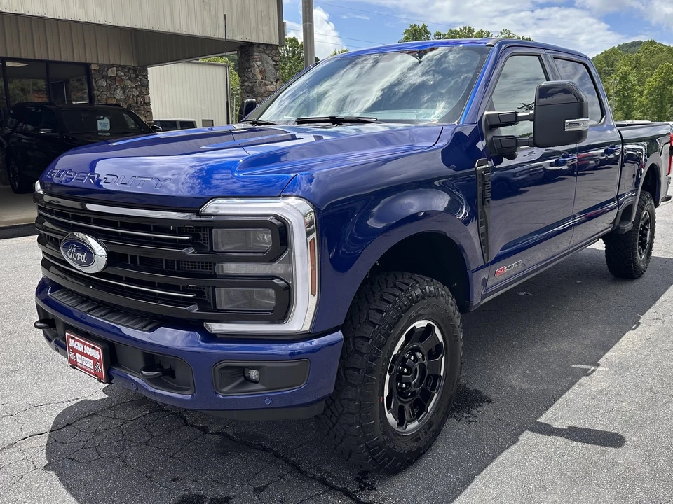 2026 Ford Super Duty 5th Gen - Image 2 of 31