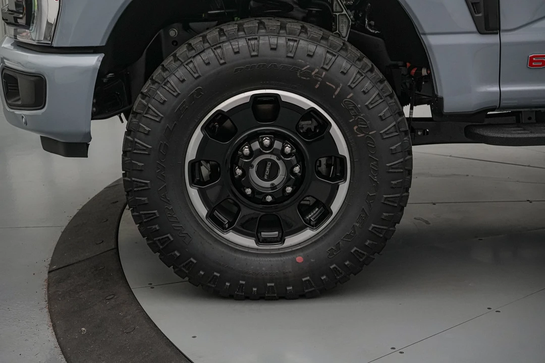 2026 Ford Super Duty 5th Gen - Image 12 of 24