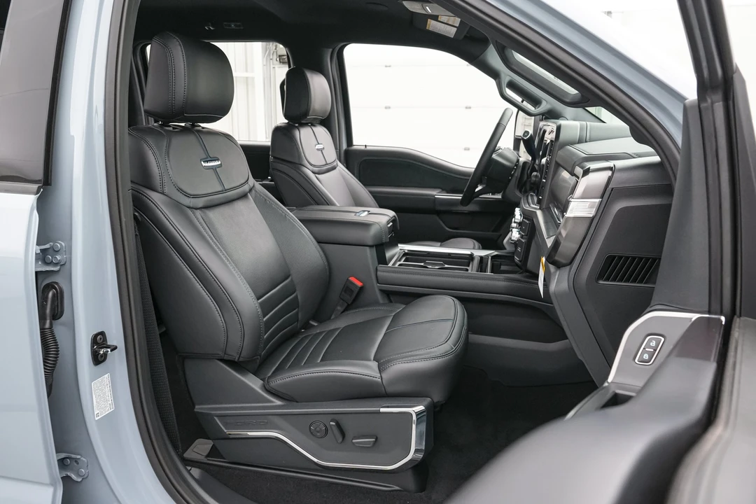 2026 Ford Super Duty 5th Gen - Image 21 of 24