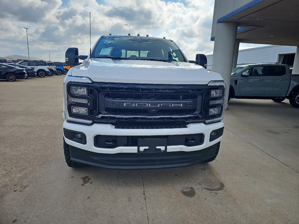 2026 Ford Super Duty 5th Gen - Image 3 of 31