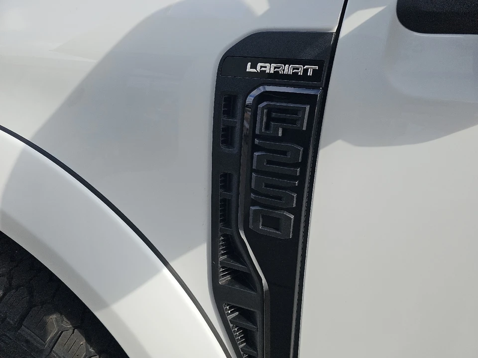 2026 Ford Super Duty 5th Gen - Image 27 of 31