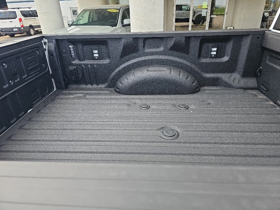2026 Ford Super Duty 5th Gen - Image 12 of 31
