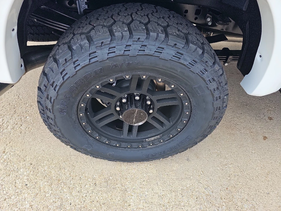 2026 Ford Super Duty 5th Gen - Image 13 of 31