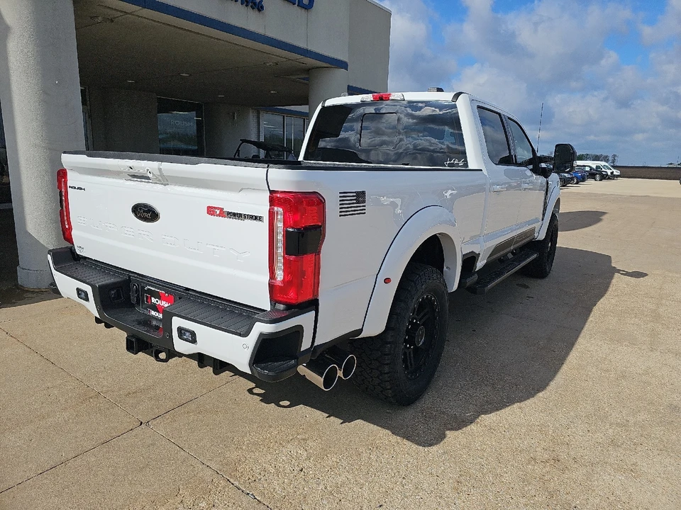 2026 Ford Super Duty 5th Gen - Image 19 of 31