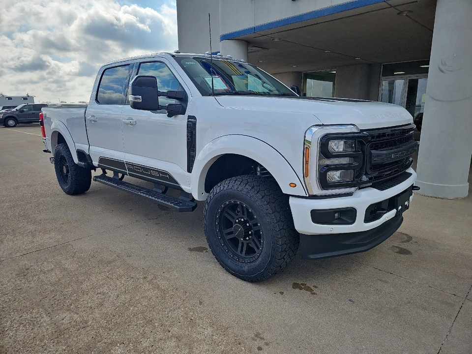 2026 Ford Super Duty 5th Gen - Image 2 of 31