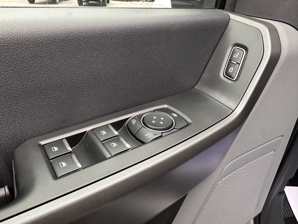 2026 Ford Super Duty 5th Gen - Image 18 of 30