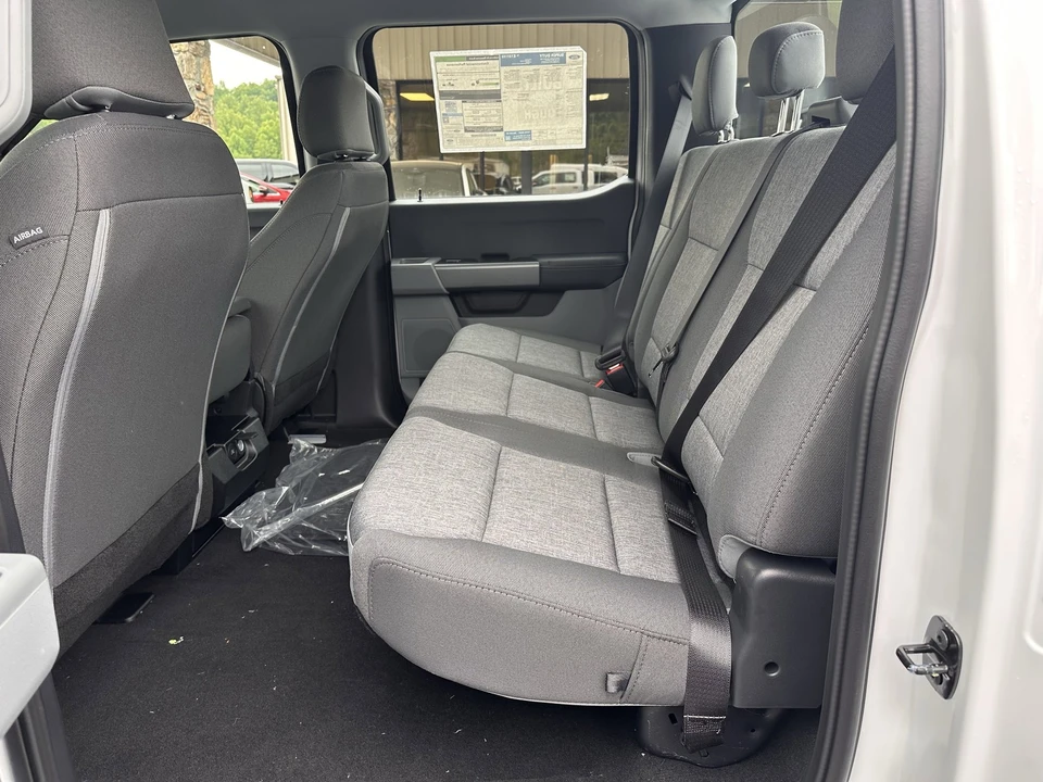 2026 Ford Super Duty 5th Gen - Image 13 of 30
