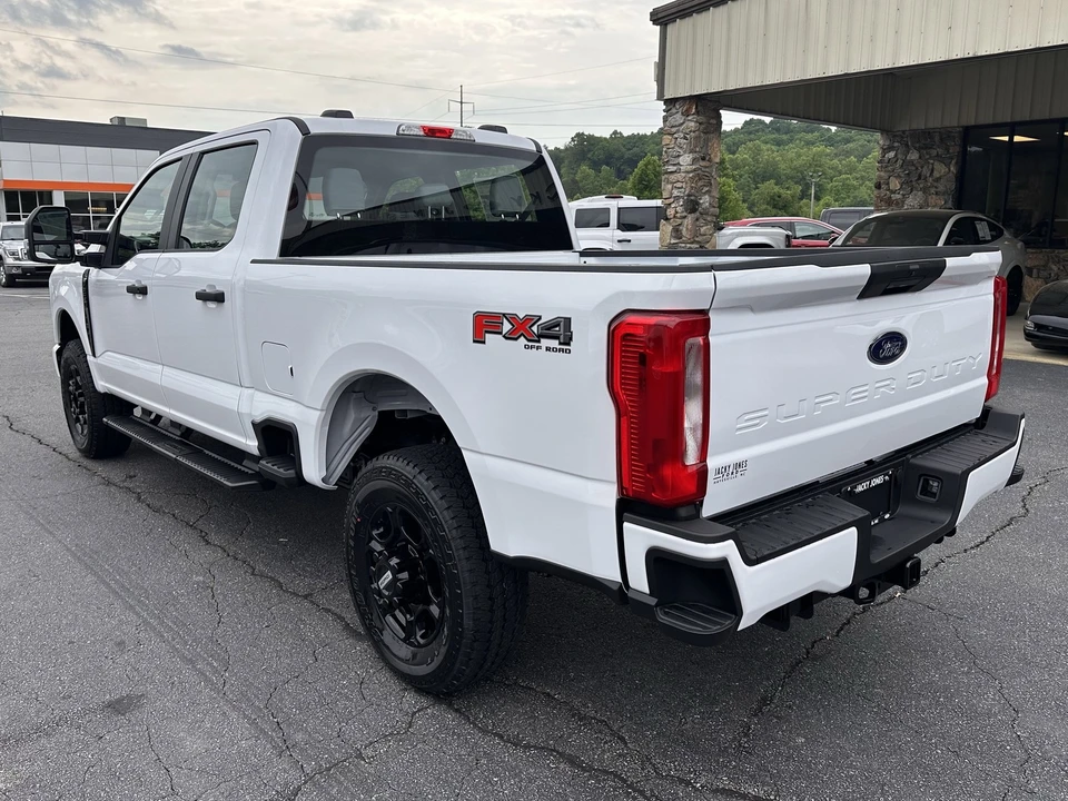 2026 Ford Super Duty 5th Gen - Image 8 of 30