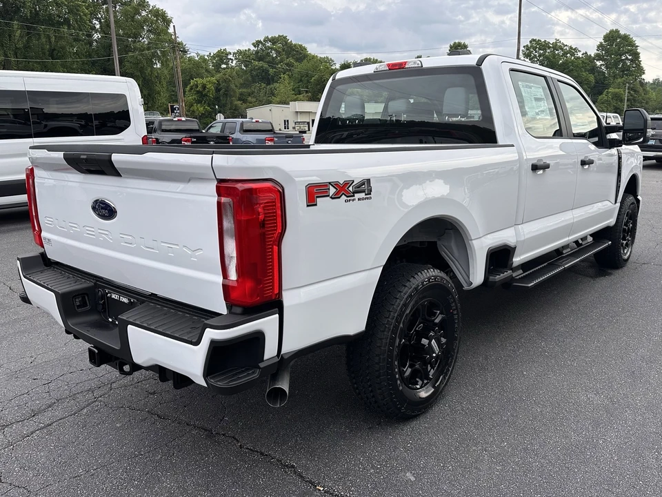 2026 Ford Super Duty 5th Gen - Image 6 of 30