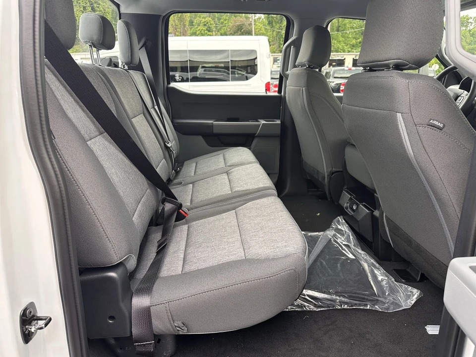 2026 Ford Super Duty 5th Gen - Image 17 of 30