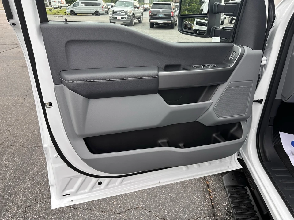 2026 Ford Super Duty 5th Gen - Image 10 of 30
