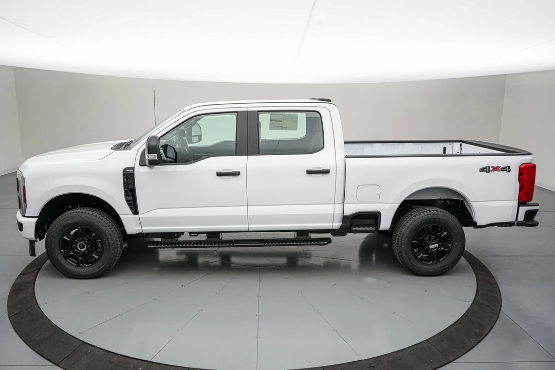 2026 Ford Super Duty 5th Gen - Image 9 of 24