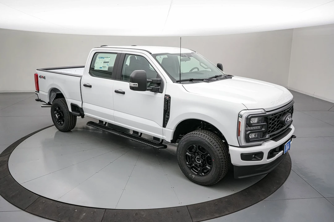 2026 Ford Super Duty 5th Gen - Image 2 of 24