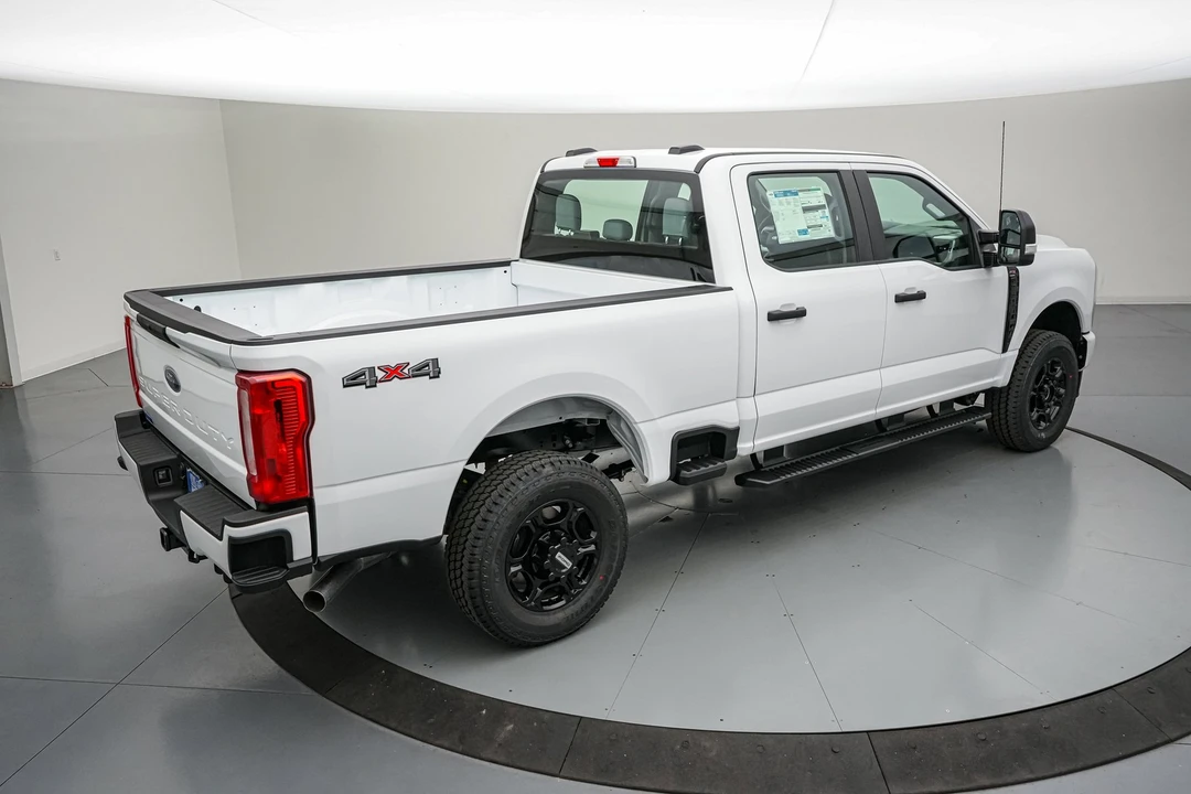 2026 Ford Super Duty 5th Gen - Image 5 of 24