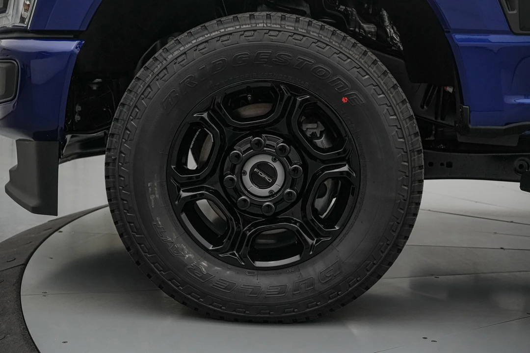 2026 Ford Super Duty 5th Gen - Image 12 of 23
