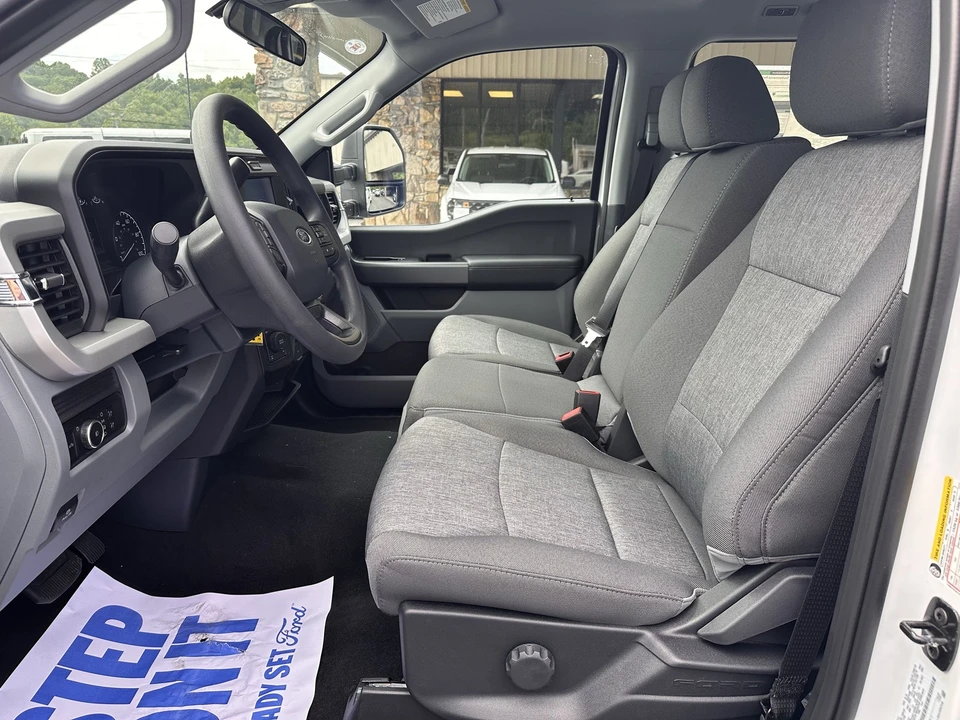 2026 Ford Super Duty 5th Gen - Image 11 of 29
