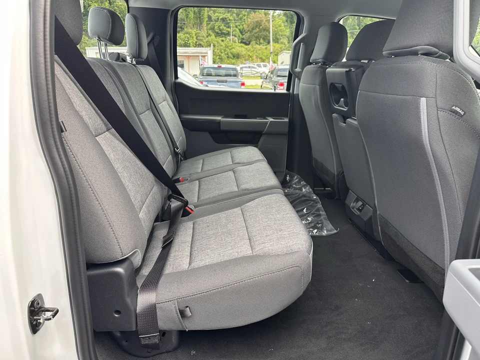 2026 Ford Super Duty 5th Gen - Image 17 of 29