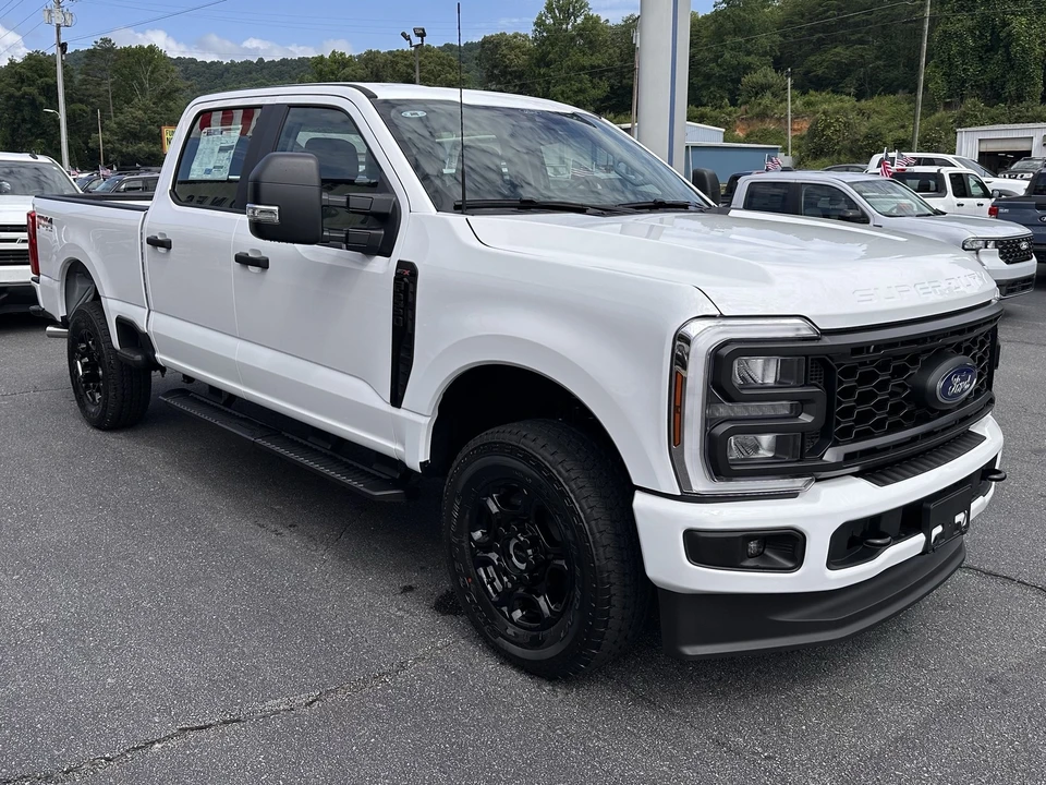 2026 Ford Super Duty 5th Gen - Image 4 of 29