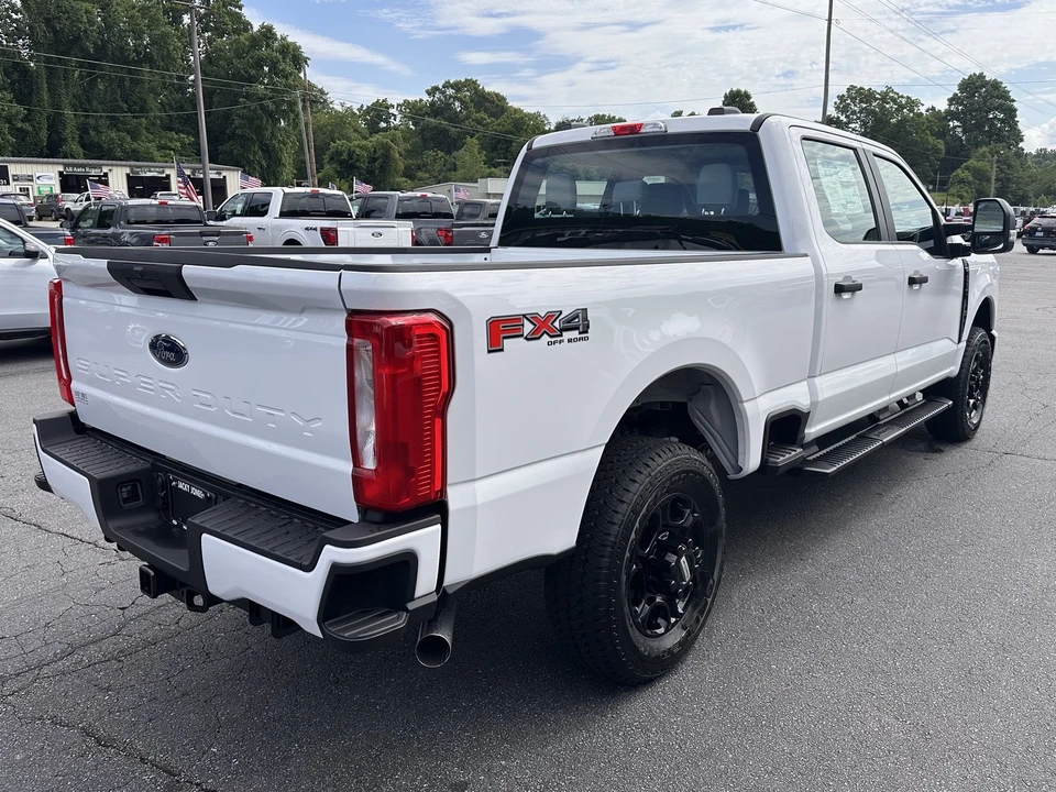 2026 Ford Super Duty 5th Gen - Image 7 of 29