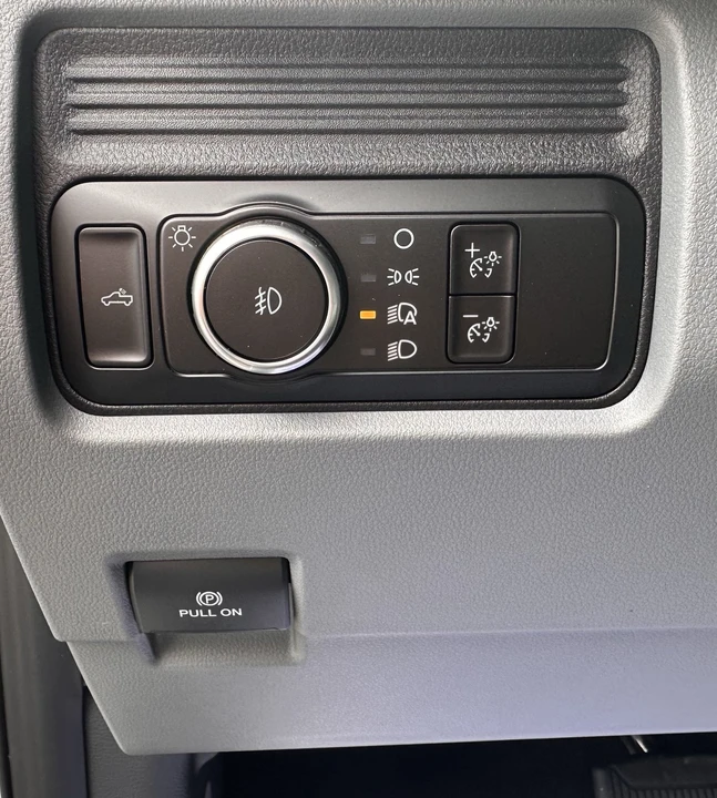 2026 Ford Super Duty 5th Gen - Image 20 of 29