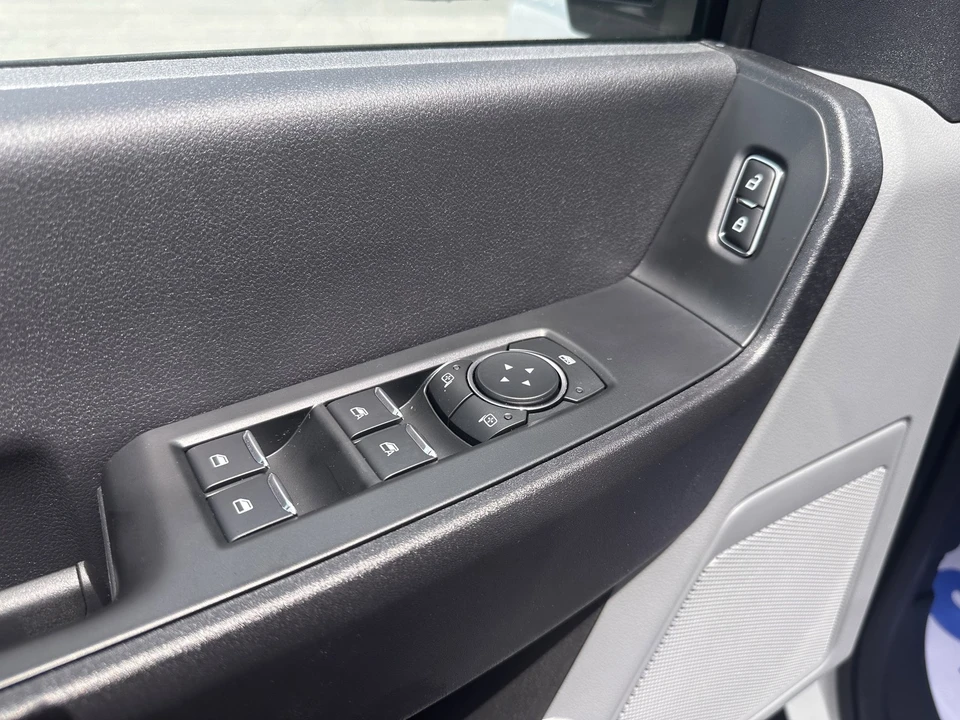 2026 Ford Super Duty 5th Gen - Image 18 of 30