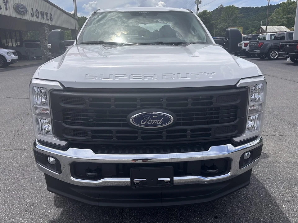 2026 Ford Super Duty 5th Gen - Image 3 of 30