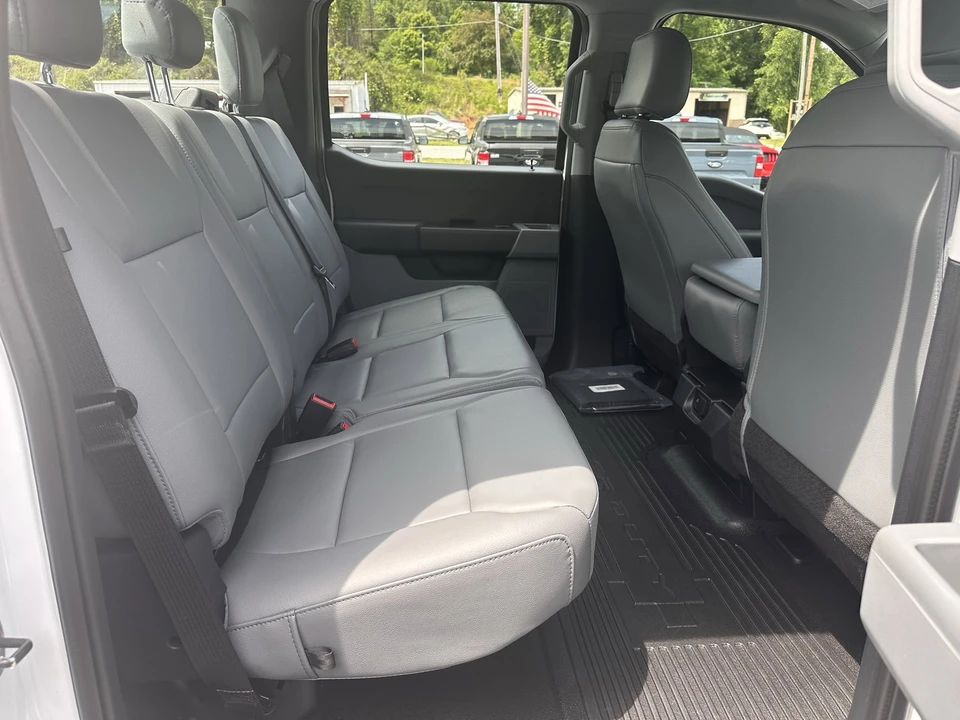 2026 Ford Super Duty 5th Gen - Image 17 of 30