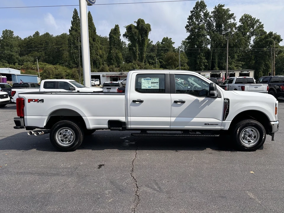 2026 Ford Super Duty 5th Gen - Image 5 of 30