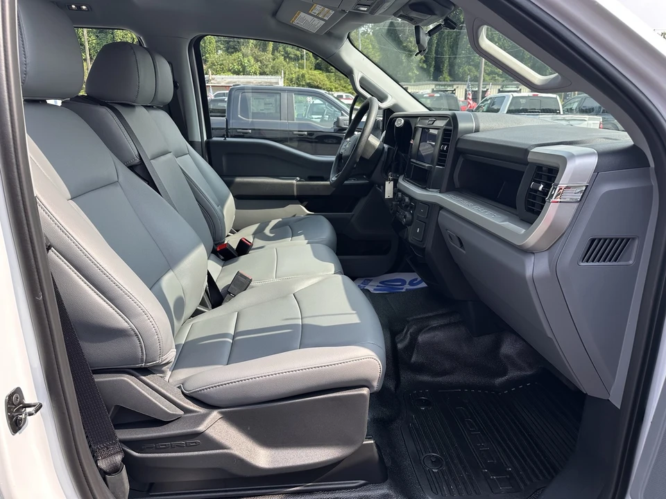2026 Ford Super Duty 5th Gen - Image 15 of 30