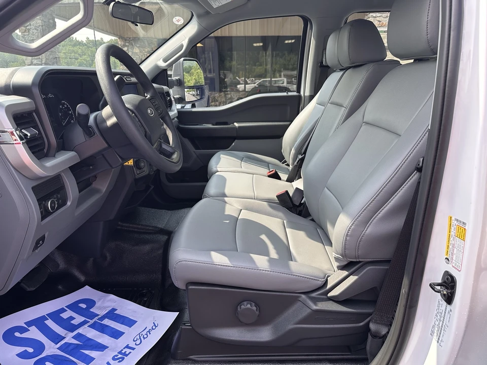 2026 Ford Super Duty 5th Gen - Image 12 of 30