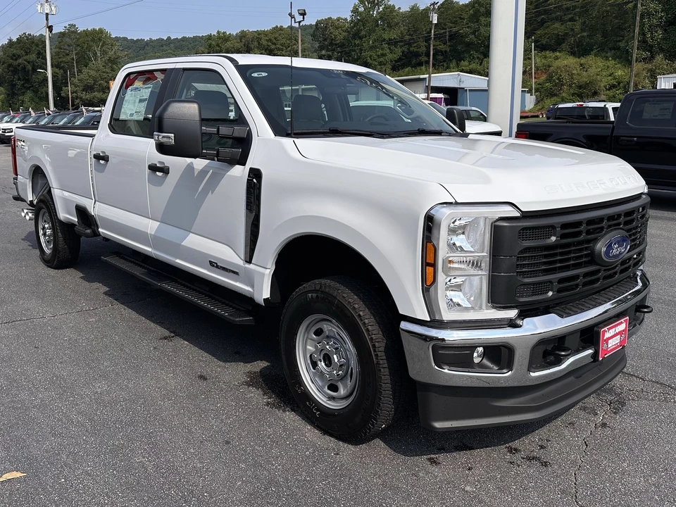 2026 Ford Super Duty 5th Gen - Image 4 of 30