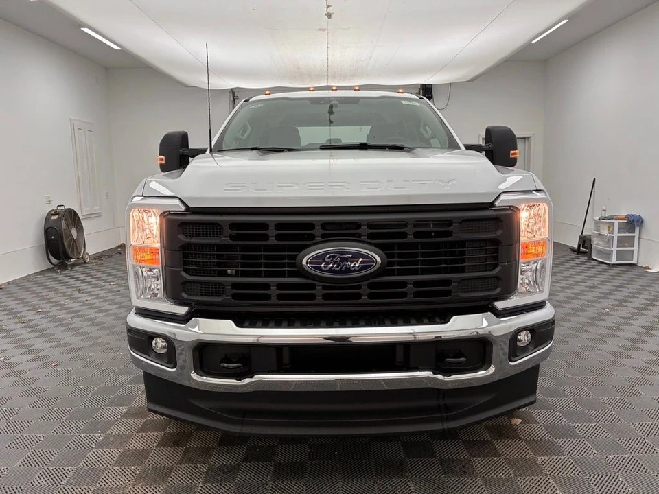2026 Ford Super Duty 5th Gen - Image 11 of 12
