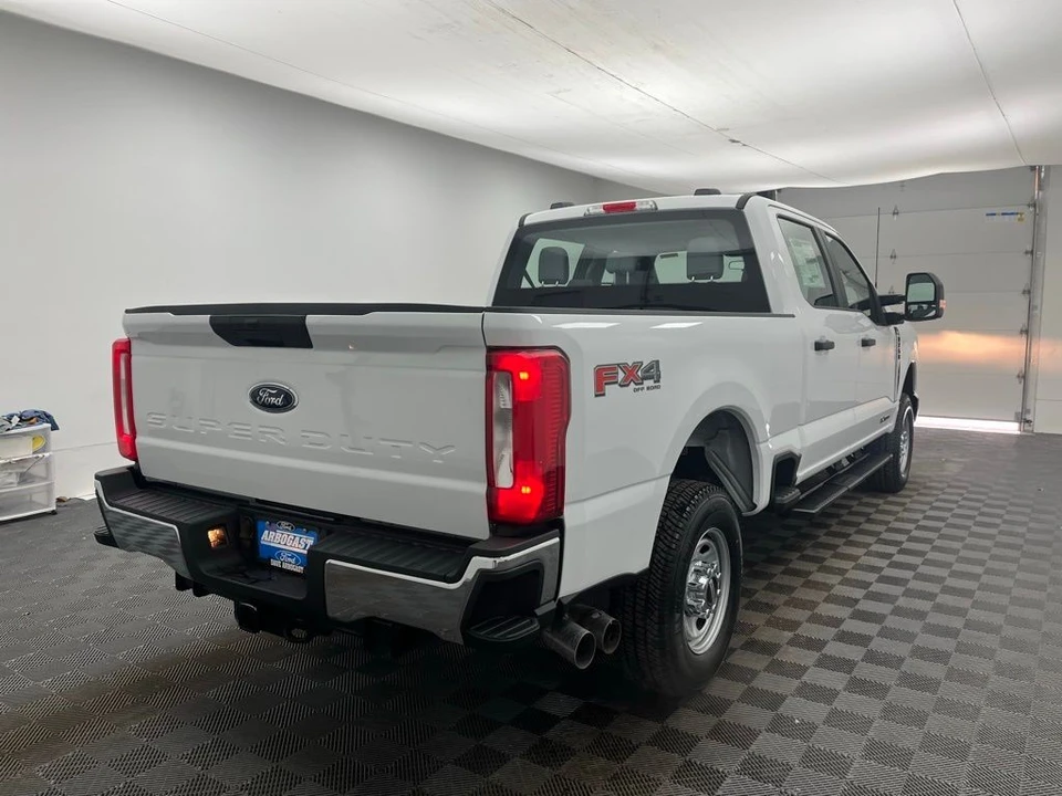 2026 Ford Super Duty 5th Gen - Image 10 of 12