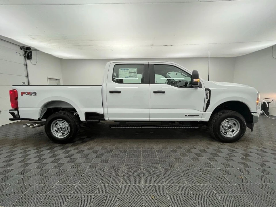 2026 Ford Super Duty 5th Gen - Image 6 of 12