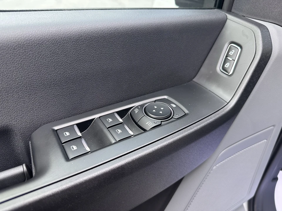 2026 Ford Super Duty 5th Gen - Image 19 of 30