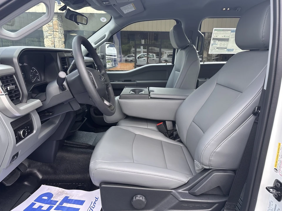 2026 Ford Super Duty 5th Gen - Image 12 of 30