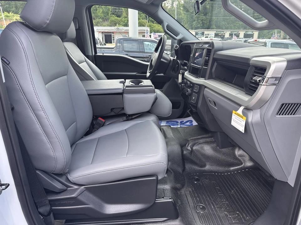 2026 Ford Super Duty 5th Gen - Image 16 of 30