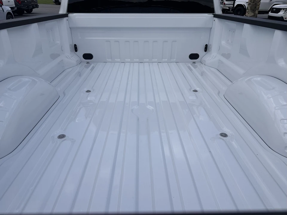 2026 Ford Super Duty 5th Gen - Image 9 of 30
