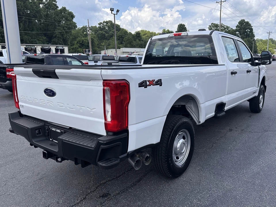 2026 Ford Super Duty 5th Gen - Image 6 of 30