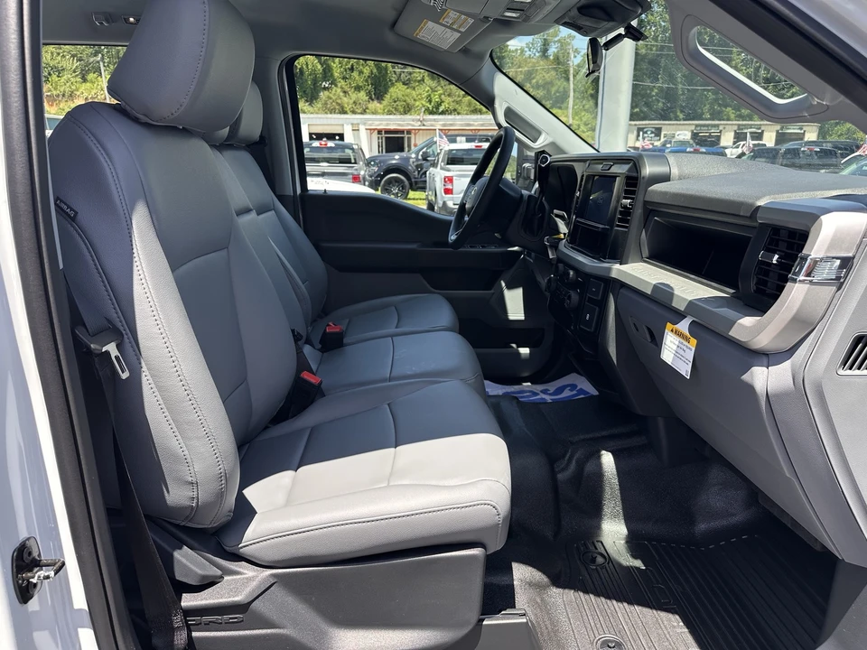 2026 Ford Super Duty 5th Gen - Image 15 of 31