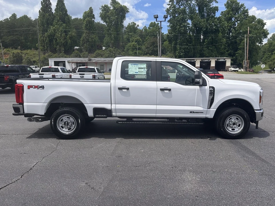 2026 Ford Super Duty 5th Gen - Image 5 of 30