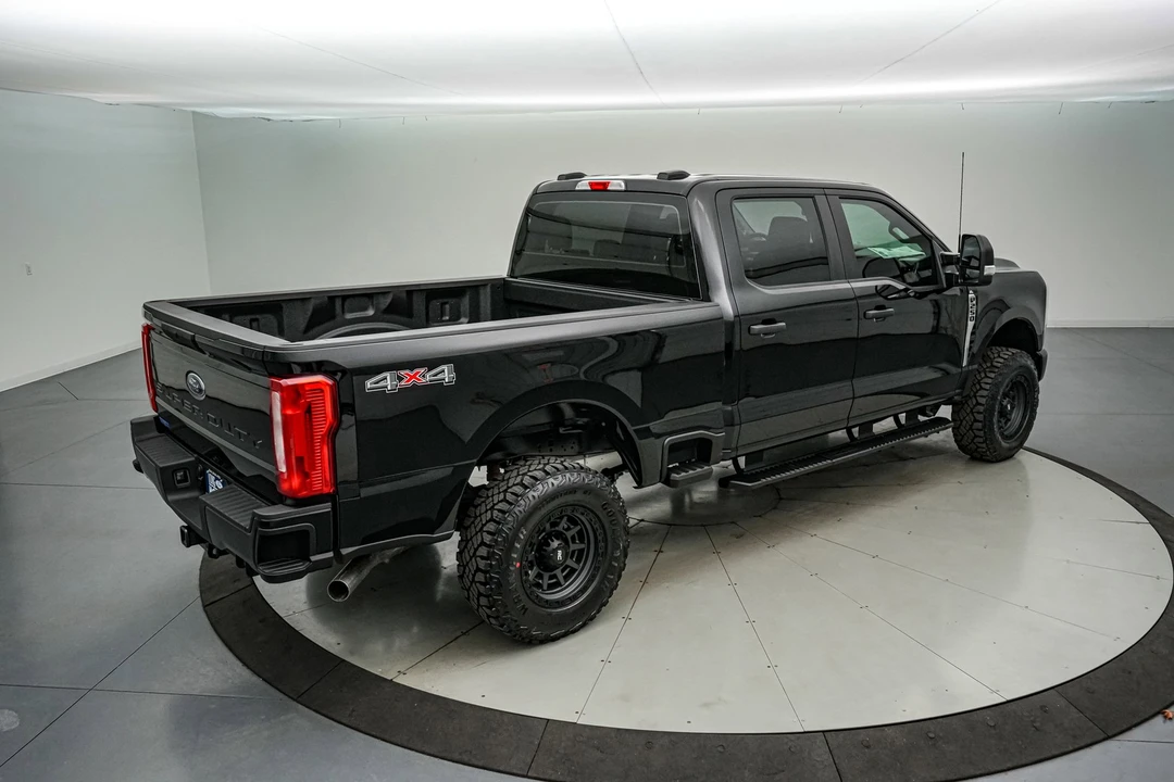 2026 Ford Super Duty 5th Gen - Image 5 of 21