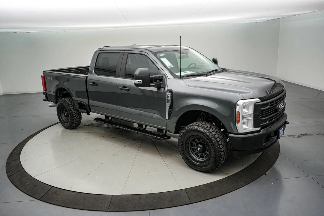 2026 Ford Super Duty 5th Gen - Image 2 of 21