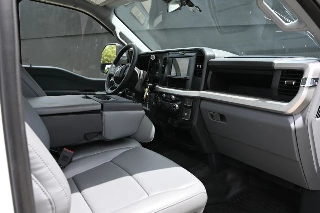 2026 Ford Super Duty 5th Gen - Image 15 of 18
