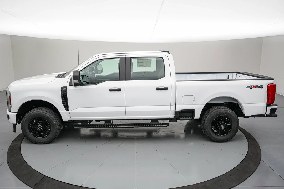 2026 Ford Super Duty 5th Gen - Image 9 of 24