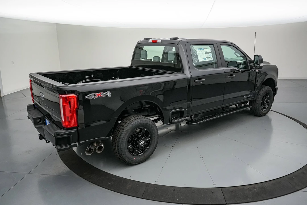 2026 Ford Super Duty 5th Gen - Image 5 of 24