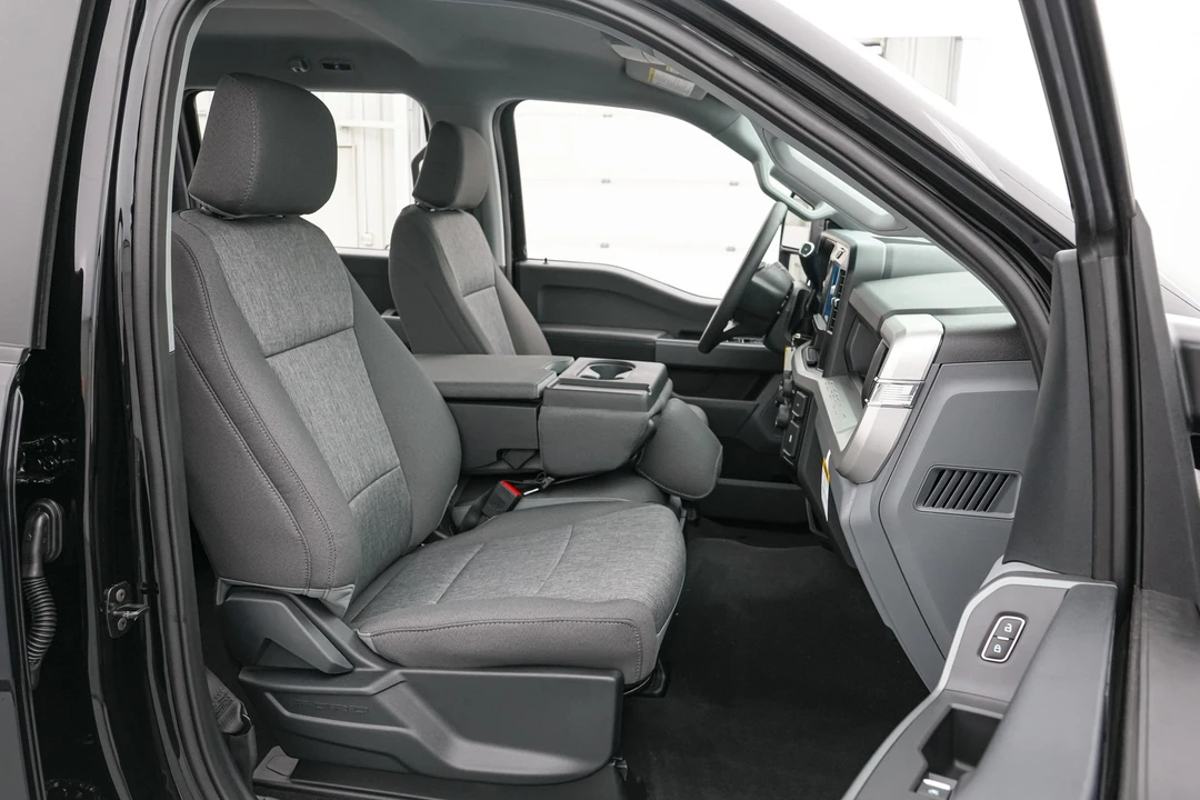 2026 Ford Super Duty 5th Gen - Image 21 of 24